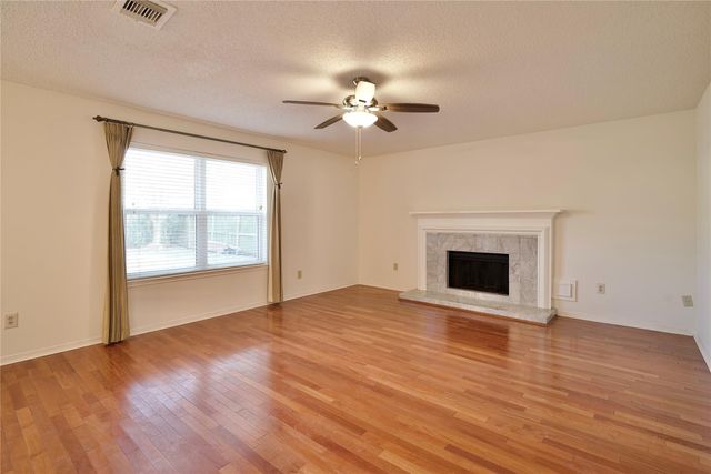 3211 Double Lake Drive, Missouri City, TX 77459