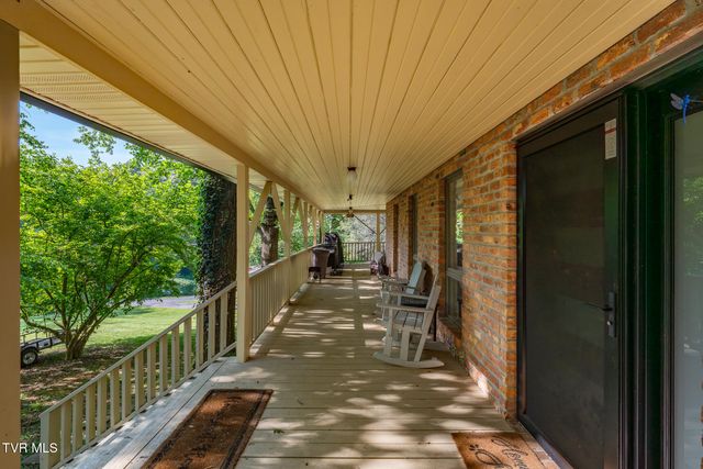 127 Markwood Circle, Jonesborough, TN 37659