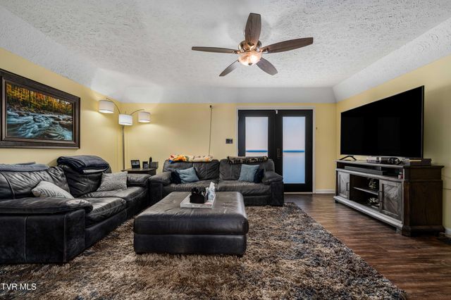 127 Markwood Circle, Jonesborough, TN 37659