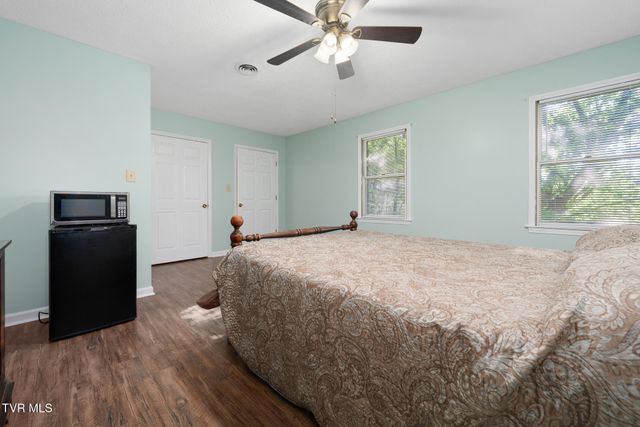 127 Markwood Circle, Jonesborough, TN 37659