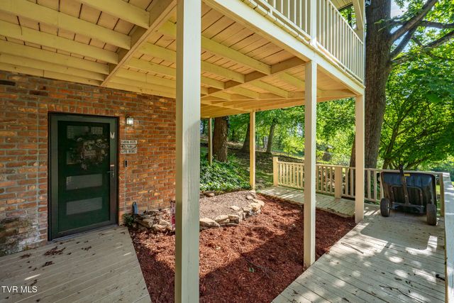 127 Markwood Circle, Jonesborough, TN 37659