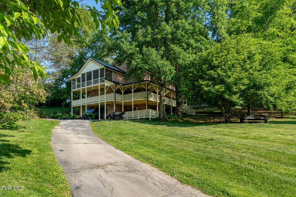 127 Markwood Circle, Jonesborough, TN 37659