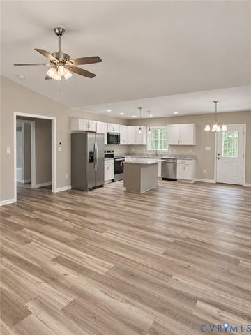 1018 Johnson Rd, Mineral, VA 23117