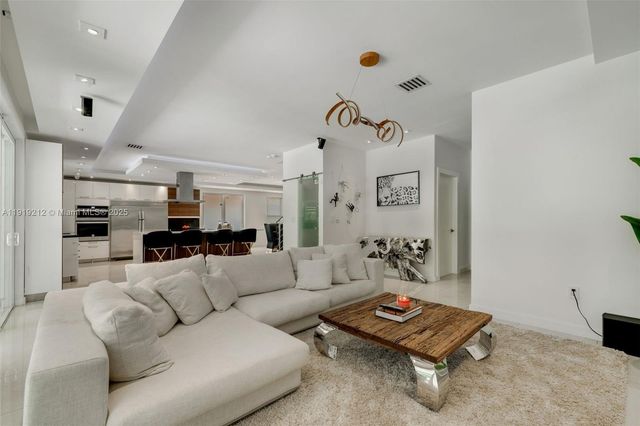 10629 NW 54th St 10629, Doral, FL 33178