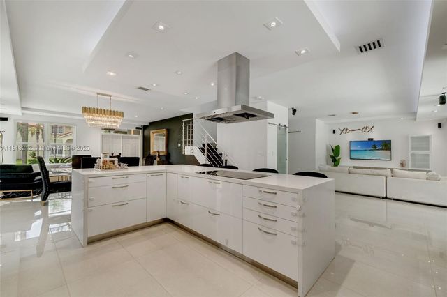 10629 NW 54th St 10629, Doral, FL 33178