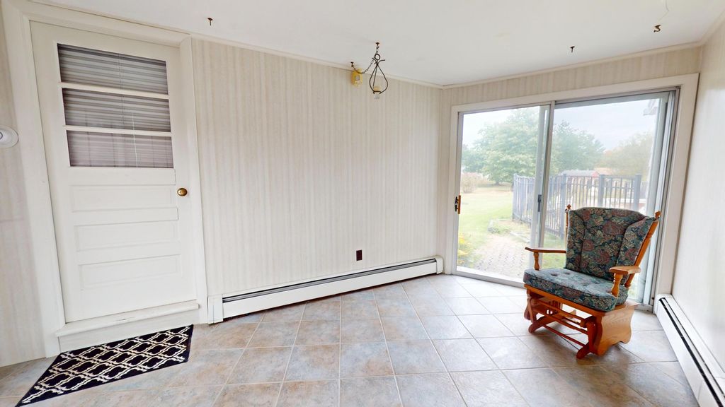 56 Rachel Boulevard, Lewiston, ME 04240 — photo 4