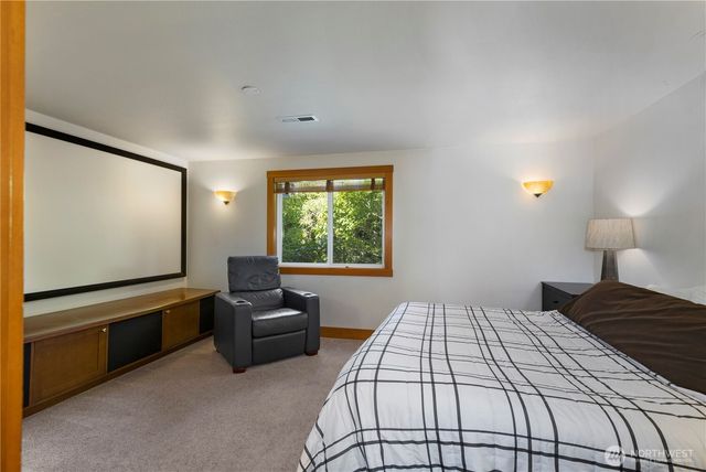 17884 S Angeline Avenue NE, Suquamish, WA 98392