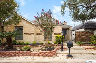 1912 Hunters Trace Street, Houston, TX 77042