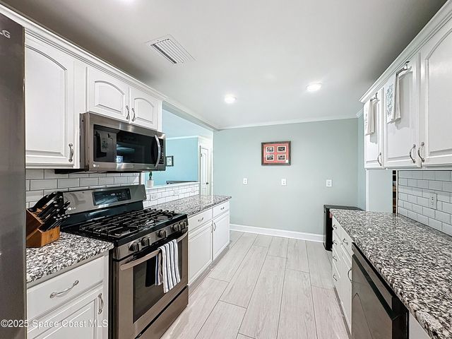 414 Oakridge Avenue, Cocoa, FL 32927