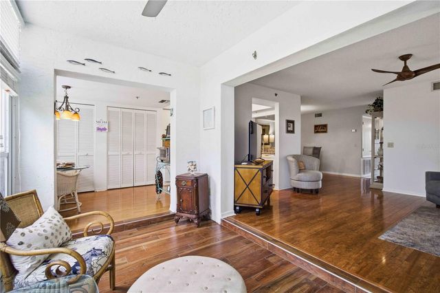 7301 29TH AVENUE DR W 105, Bradenton, FL 34209