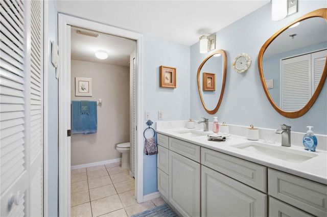 7301 29TH AVENUE DR W 105, Bradenton, FL 34209