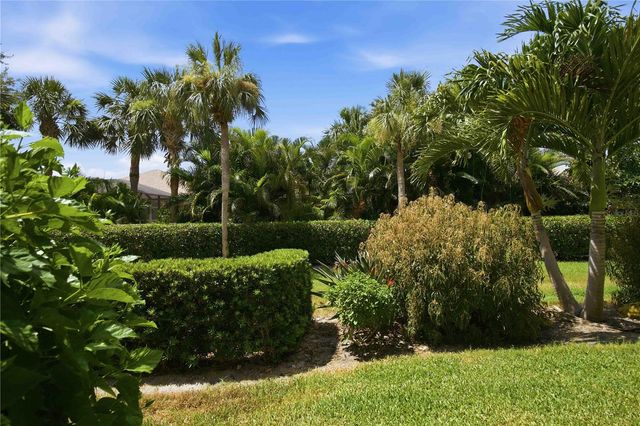 7301 29TH AVENUE DR W 105, Bradenton, FL 34209