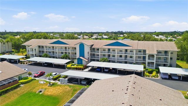 7301 29TH AVENUE DR W 105, Bradenton, FL 34209