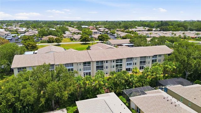 7301 29TH AVENUE DR W 105, Bradenton, FL 34209