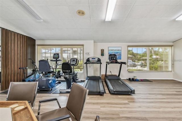 7301 29TH AVENUE DR W 105, Bradenton, FL 34209