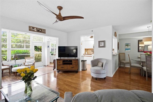 7301 29TH AVENUE DR W 105, Bradenton, FL 34209