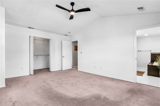 501 Wingate Dr, Robinson Twp, PA 15205