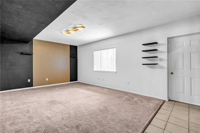 501 Wingate Dr, Robinson Twp, PA 15205