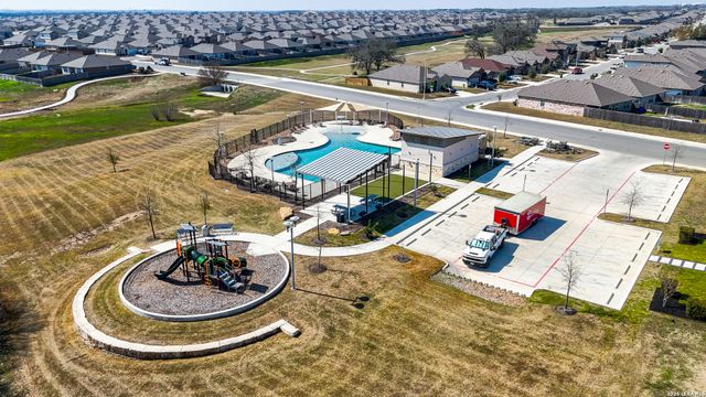 832 Nodding Nixie, Seguin, TX 78155