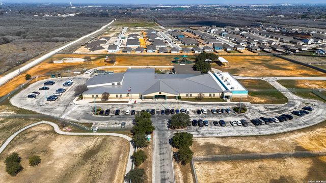 832 Nodding Nixie, Seguin, TX 78155