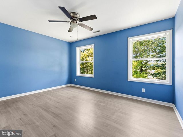 115 E MALAGA RD, Williamstown, NJ 08094