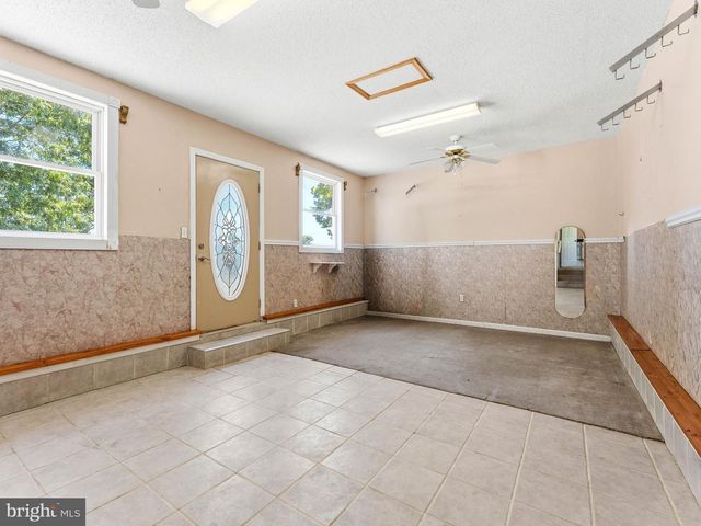 115 E MALAGA RD, Williamstown, NJ 08094
