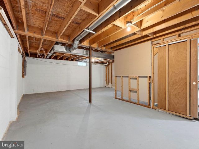 115 E MALAGA RD, Williamstown, NJ 08094