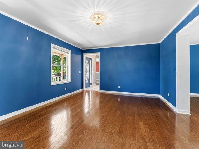 115 E MALAGA RD, Williamstown, NJ 08094