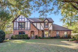 7673 OLD VILLAGE CV, Germantown, TN 38138