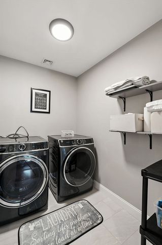 706 Main St A, Wakefield, MA 01880