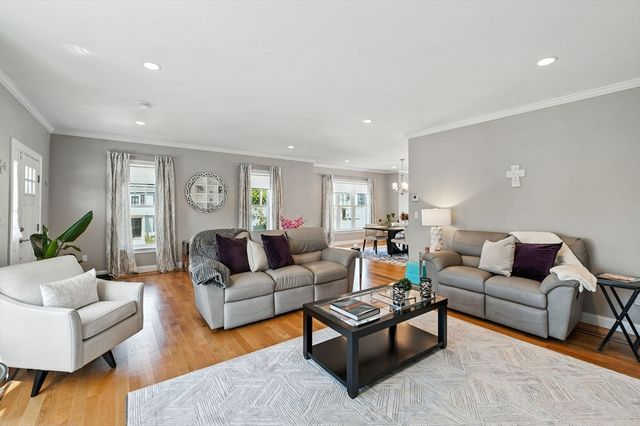 706 Main St A, Wakefield, MA 01880