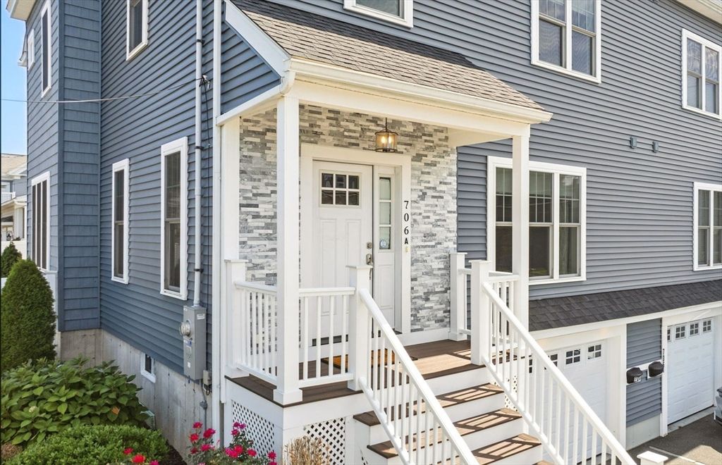706 Main St A, Wakefield, MA 01880