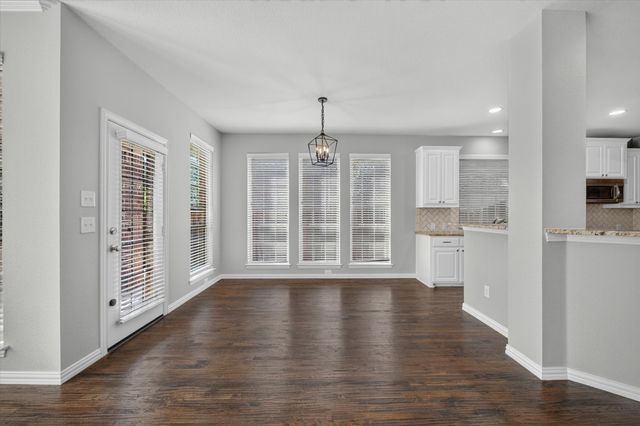 8417 Bayberry Avenue, Lantana, TX 76226