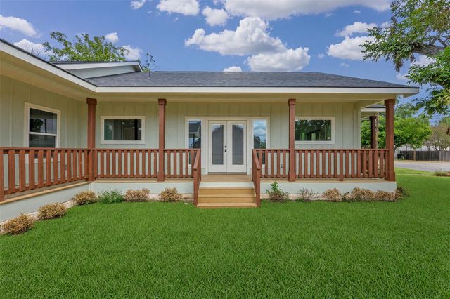 2102 S Church ST, Georgetown, TX 78626