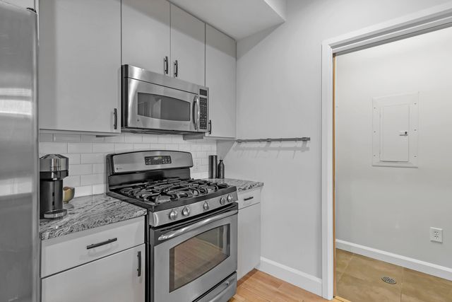 845 N High Street, 408, Columbus, OH 43215