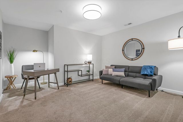 845 N High Street, 408, Columbus, OH 43215