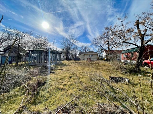 502 N Kramer Drive, Dallas, TX 75211