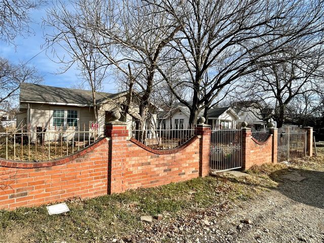 502 N Kramer Drive, Dallas, TX 75211