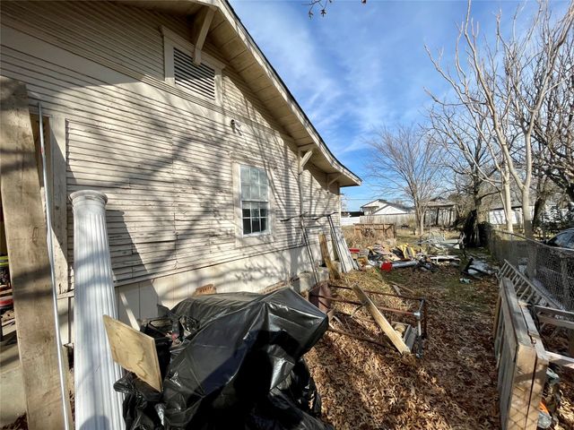 502 N Kramer Drive, Dallas, TX 75211