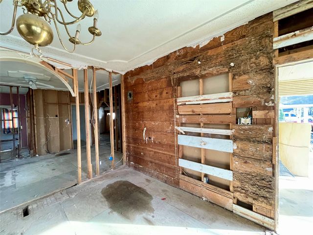 502 N Kramer Drive, Dallas, TX 75211