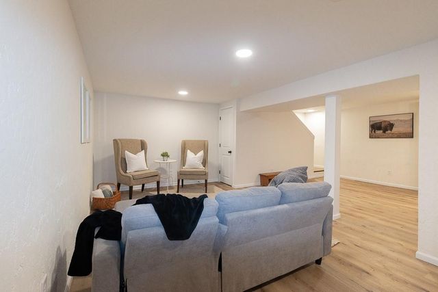 1524 E 28TH Terrace, Lawrence, KS 66046