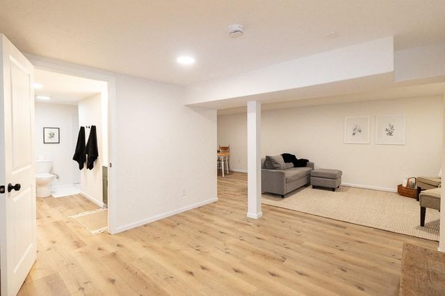 1524 E 28TH Terrace, Lawrence, KS 66046