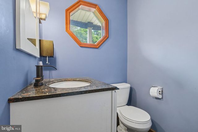 1142 PETERSBURG RD, Boiling Springs, PA 17007