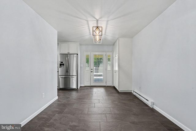 1142 PETERSBURG RD, Boiling Springs, PA 17007