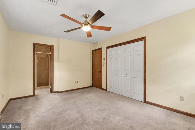 1142 PETERSBURG RD, Boiling Springs, PA 17007