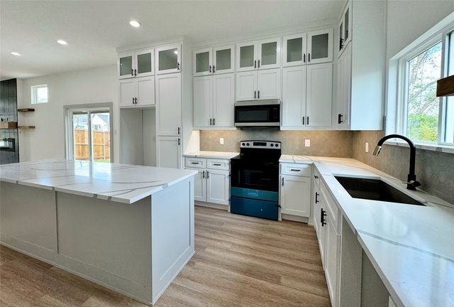 1401 Clark Street, Greenville, TX 75401