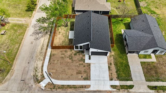 1401 Clark Street, Greenville, TX 75401