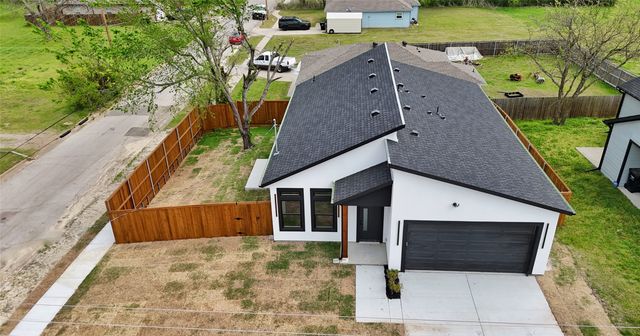 1401 Clark Street, Greenville, TX 75401