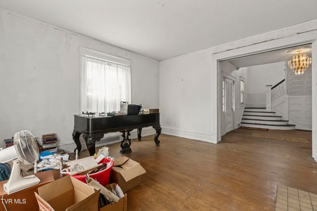 301 South Irish Street, Greeneville, TN 37743