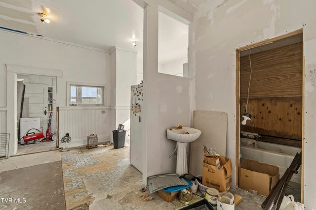 301 South Irish Street, Greeneville, TN 37743